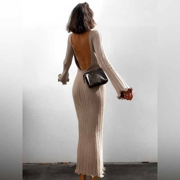 Commense Dresses & Skirts - NWT Commense Tranquility Ribbed Open Back Long Sleeve Khaki Knit Bodycon Dress M